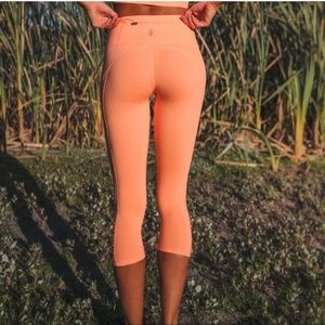 You’re a peach Free People Movement Leggings